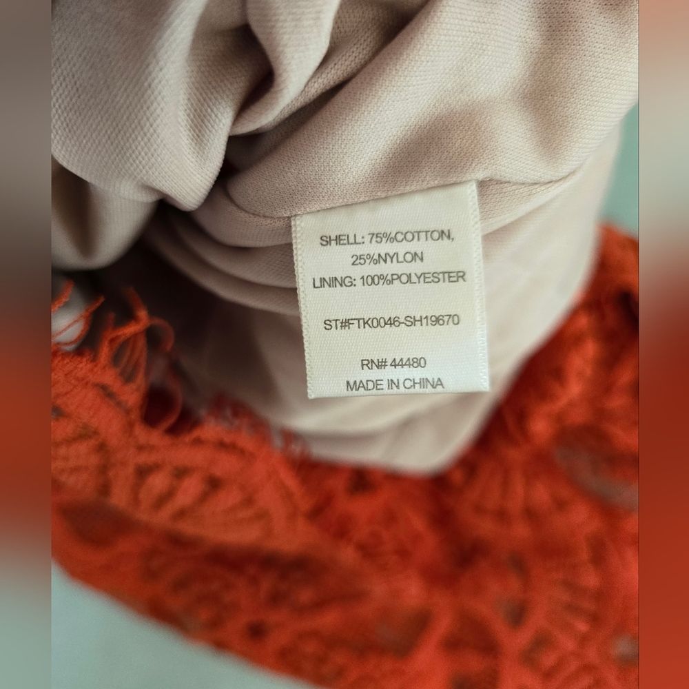 Woman's sleeveless lace top, burnt orange, size large - Picture 4 of 7